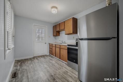 275 Midway Oval Groton CT 06340