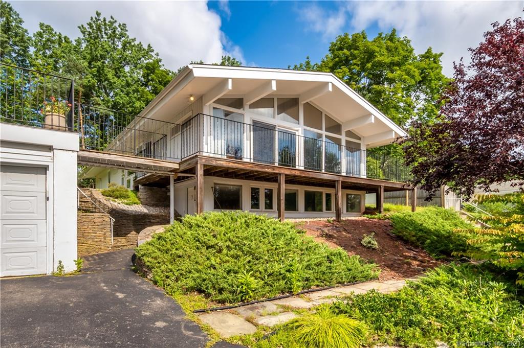 75 Kirkwood Road West Hartford CT 06117