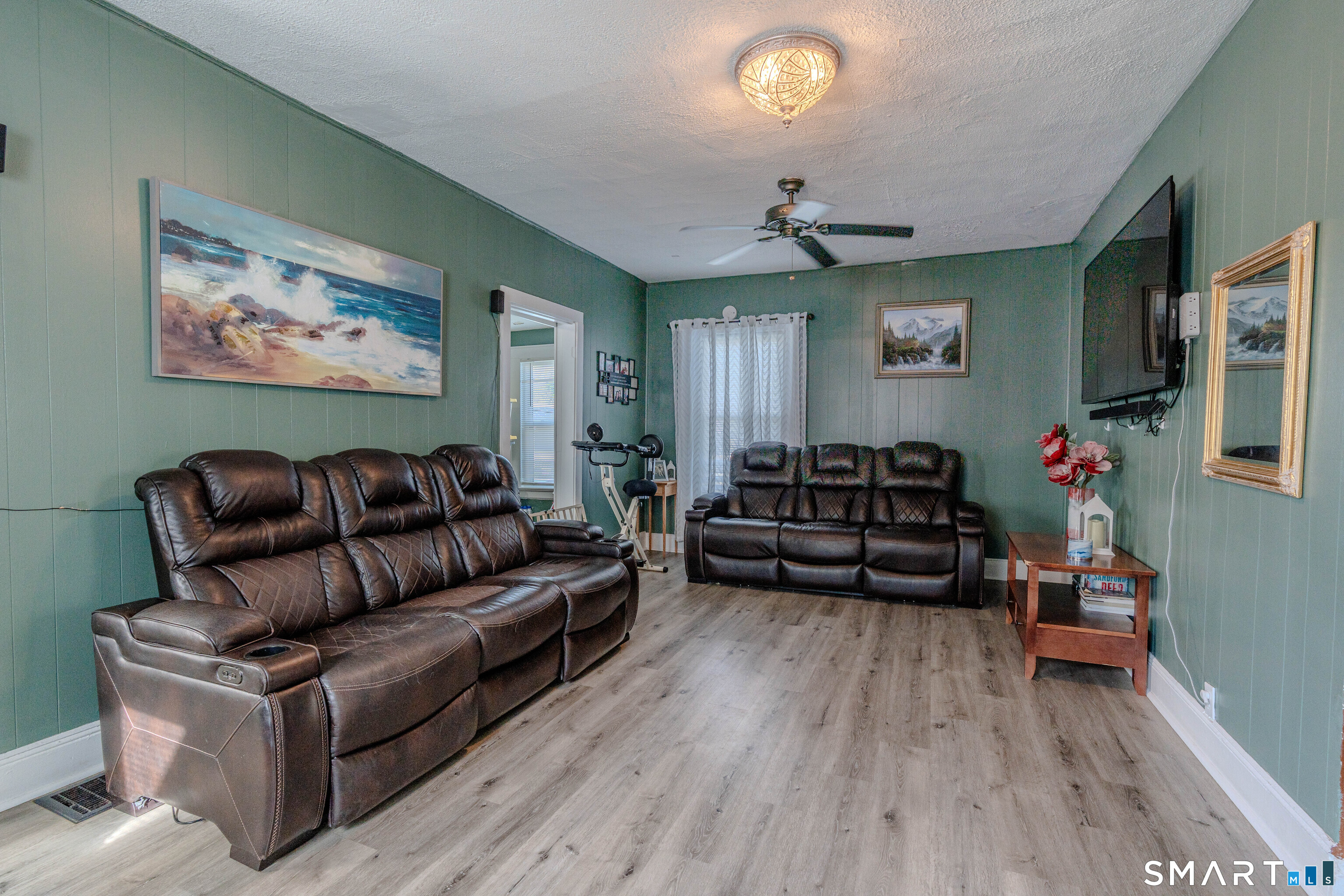 25 Mckinley Avenue Stratford CT 06615