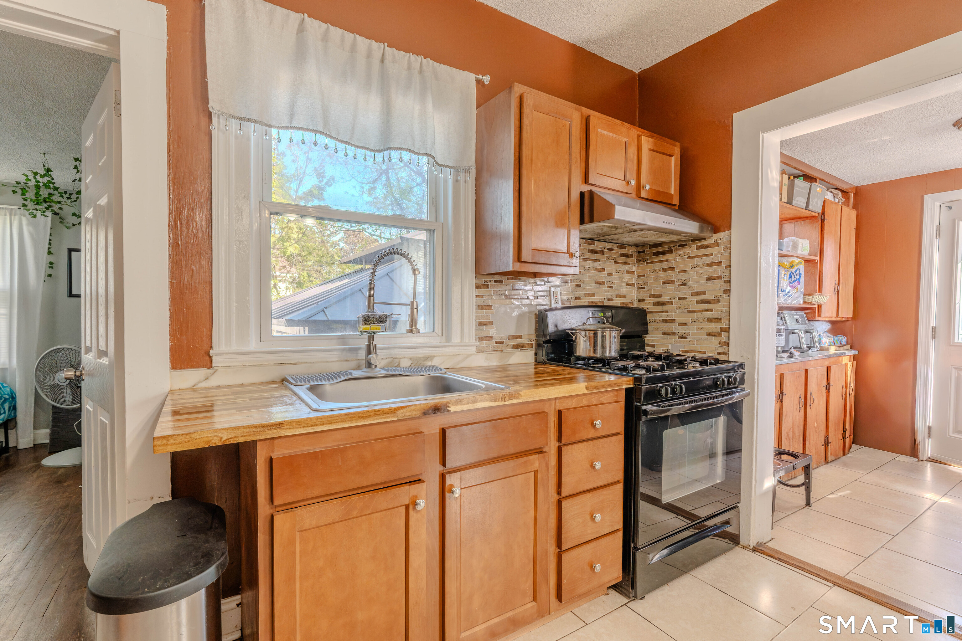 25 Mckinley Avenue Stratford CT 06615