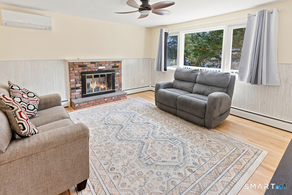 9 Whitewood Road Clinton CT 06413
