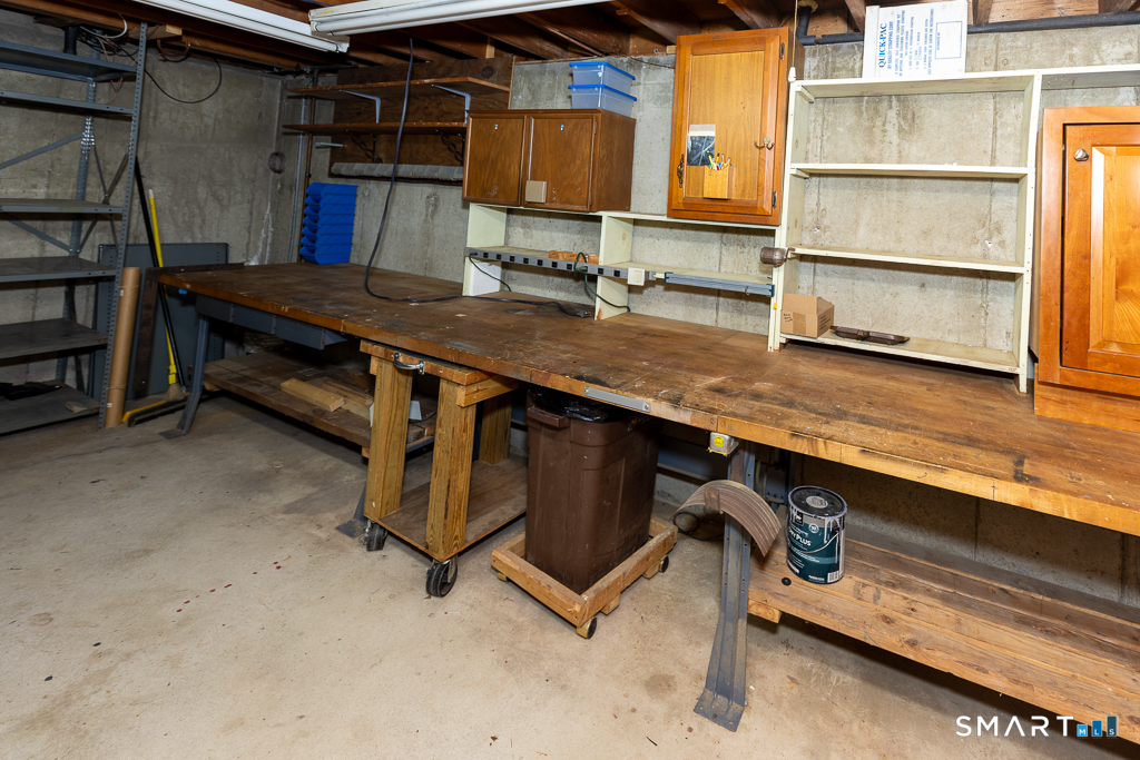9 Whitewood Road Clinton CT 06413
