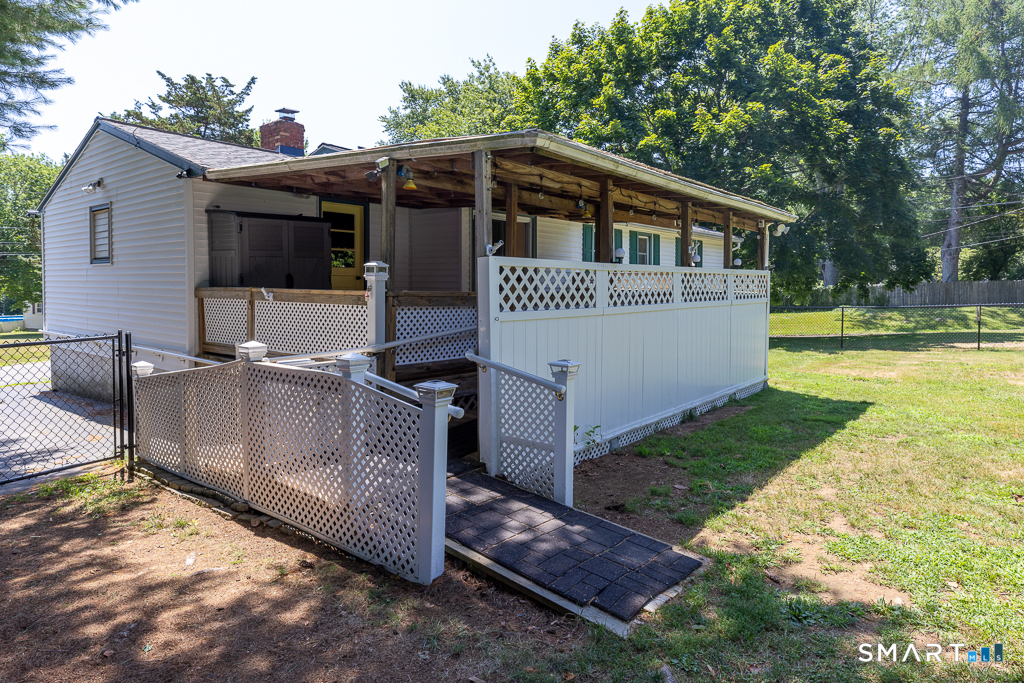 9 Whitewood Road Clinton CT 06413