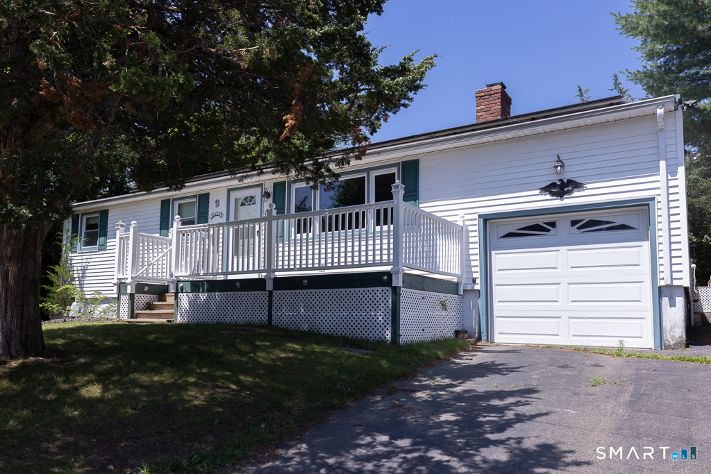 9 Whitewood Road Clinton CT 06413