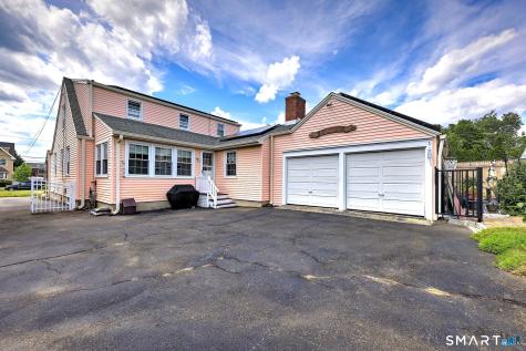 182 Washington Parkway Stratford CT 06615
