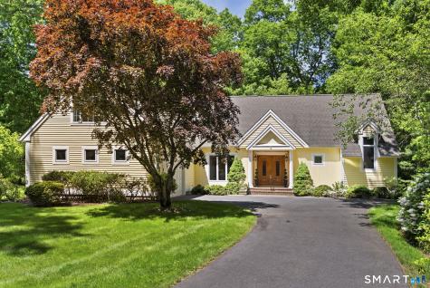 3 Norfolk Gardens Farmington CT 06032