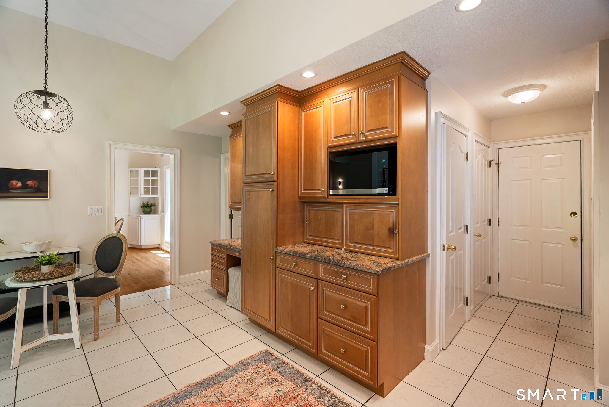 3 Norfolk Gardens Farmington CT 06032