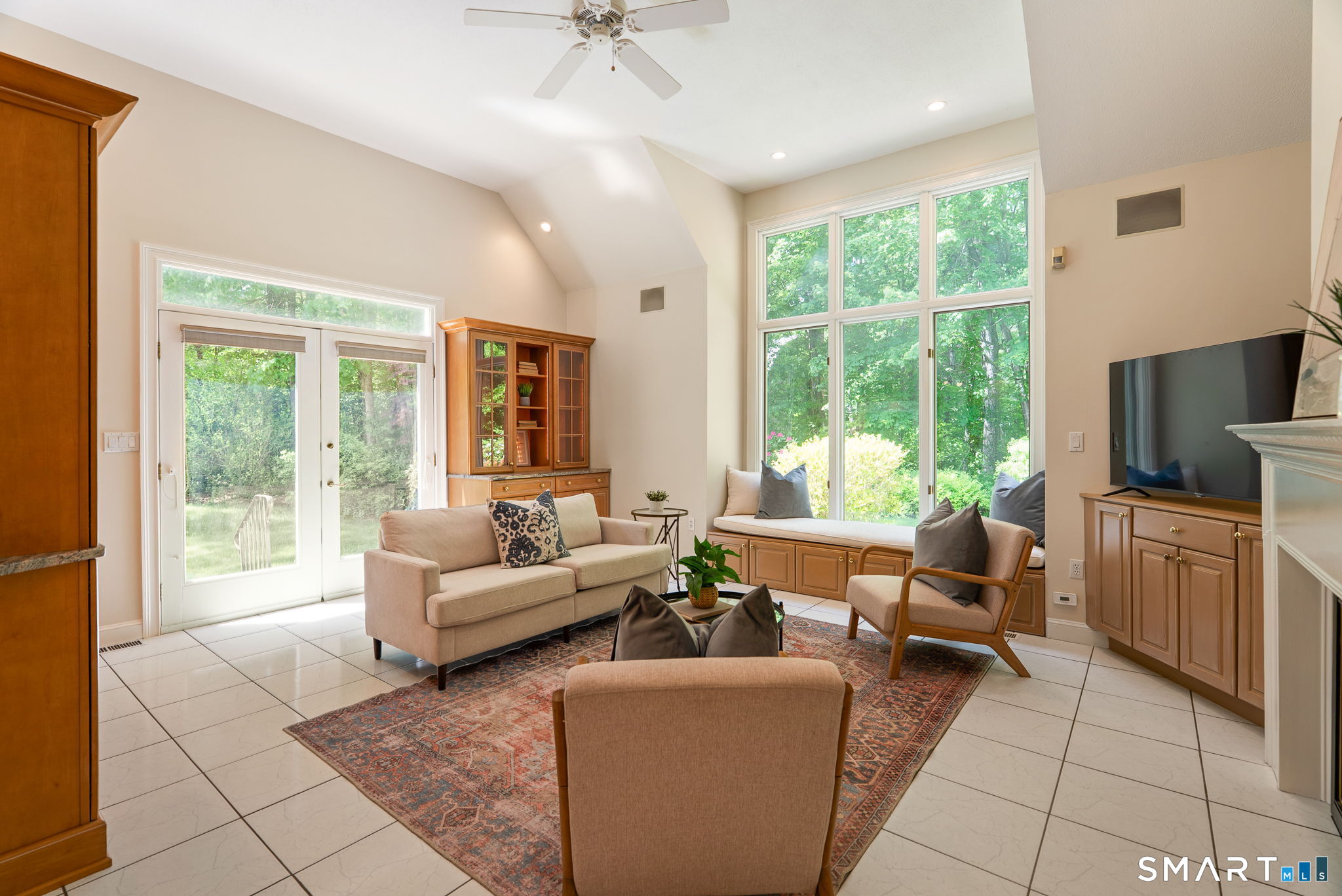 3 Norfolk Gardens Farmington CT 06032