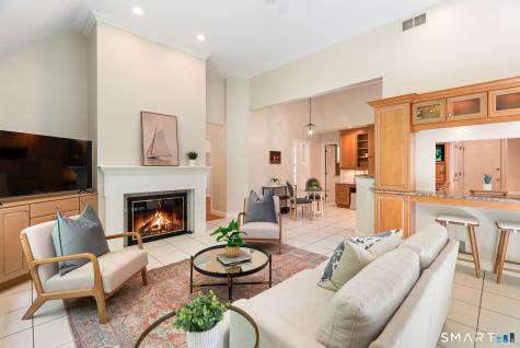 3 Norfolk Gardens Farmington CT 06032