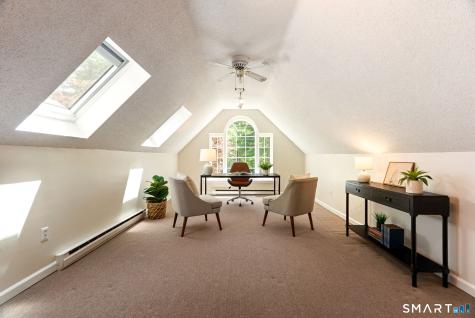 3 Norfolk Gardens Farmington CT 06032
