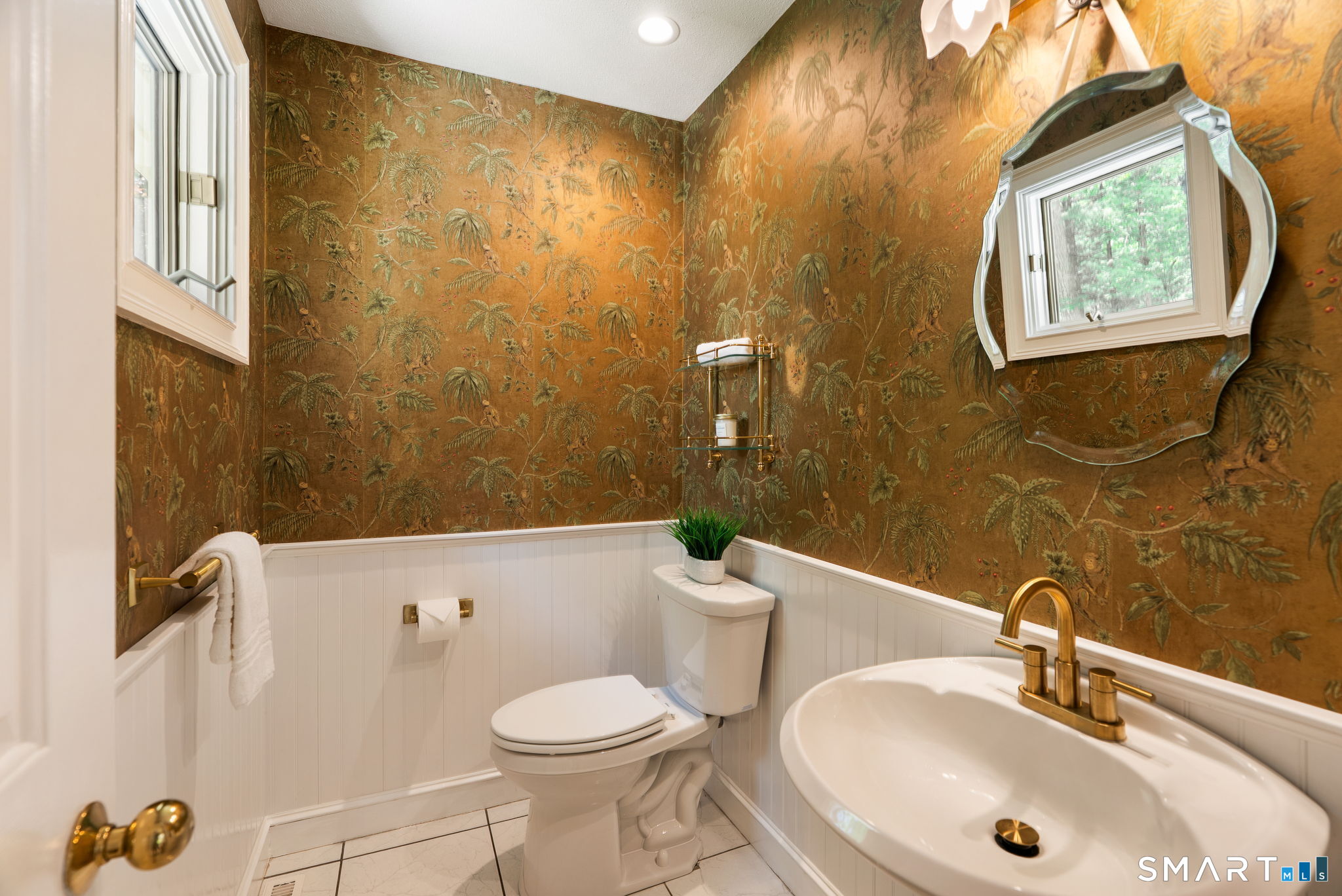 3 Norfolk Gardens Farmington CT 06032