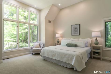 3 Norfolk Gardens Farmington CT 06032