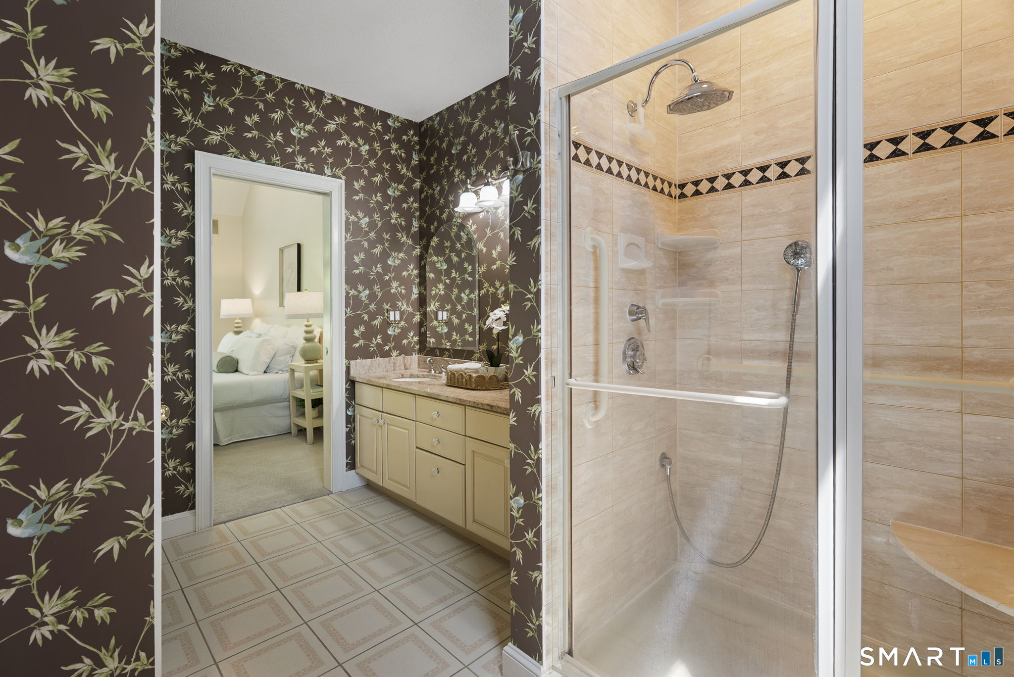 3 Norfolk Gardens Farmington CT 06032