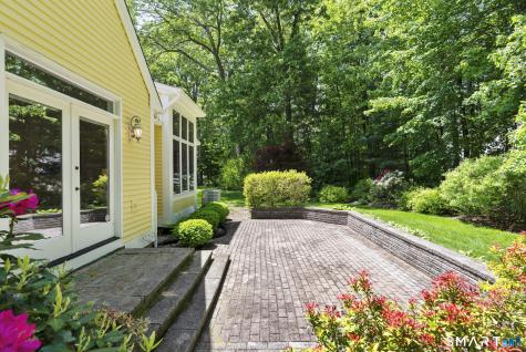 3 Norfolk Gardens Farmington CT 06032