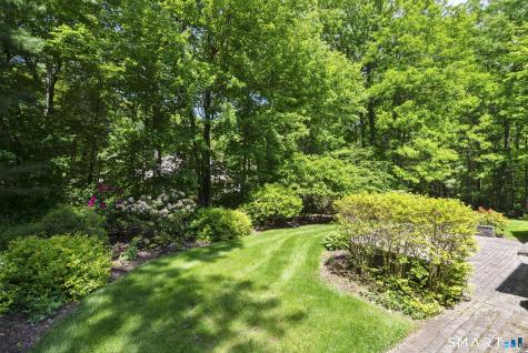 3 Norfolk Gardens Farmington CT 06032