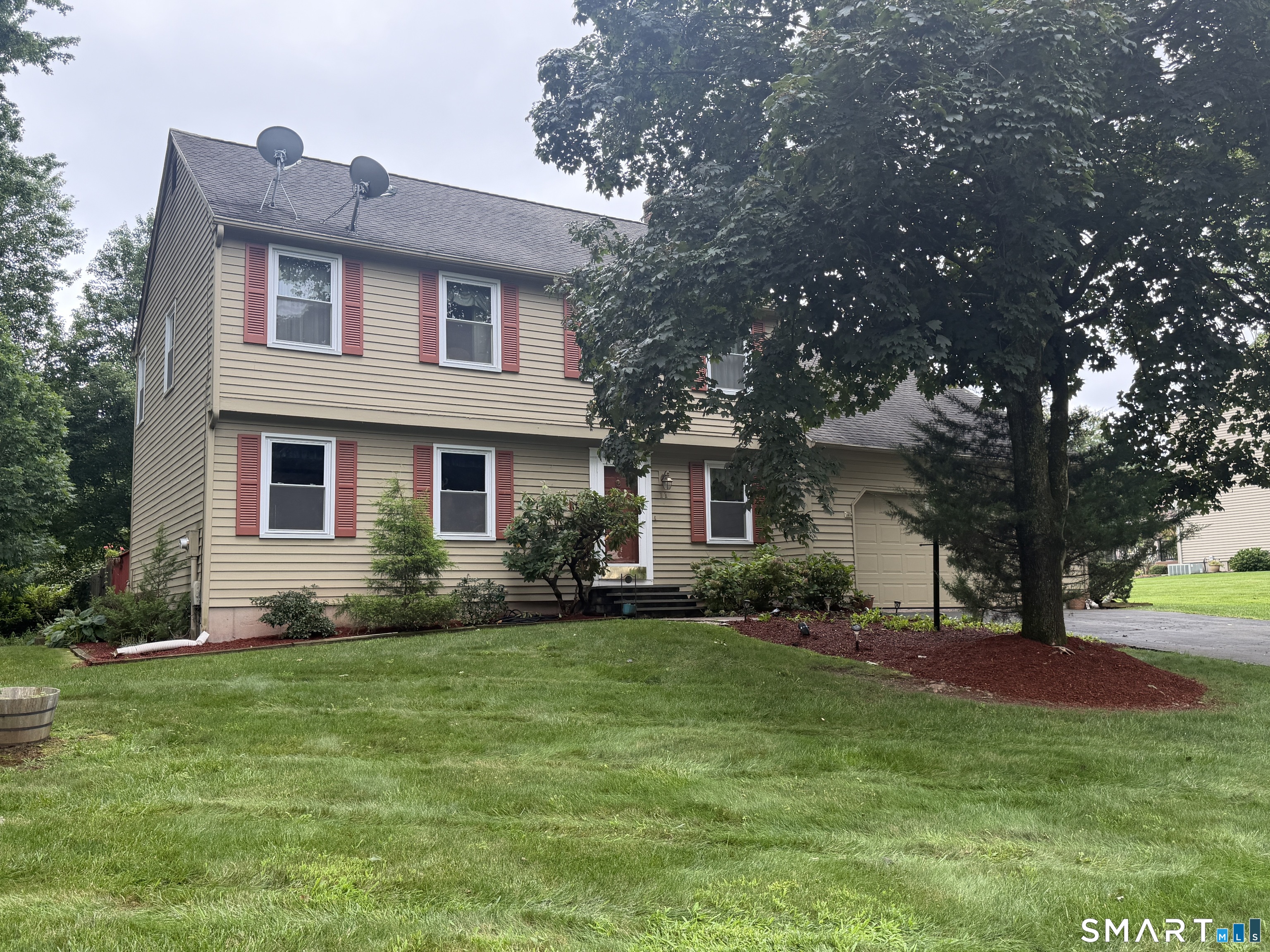 11 Weatherside Drive Wallingford CT 06492