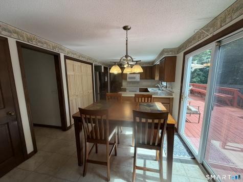 11 Weatherside Drive Wallingford CT 06492