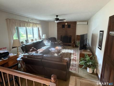 11 Weatherside Drive Wallingford CT 06492