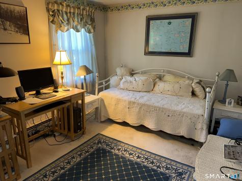 11 Weatherside Drive Wallingford CT 06492
