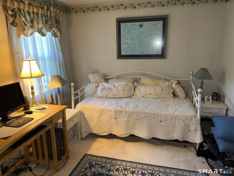 11 Weatherside Drive Wallingford CT 06492