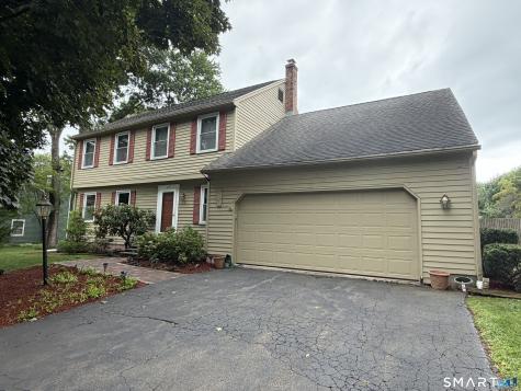 11 Weatherside Drive Wallingford CT 06492