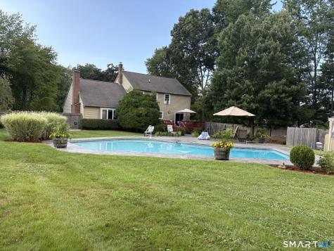 11 Weatherside Drive Wallingford CT 06492