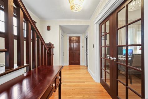 54 Woodlawn Avenue Naugatuck CT 06770
