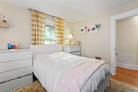 54 Woodlawn Avenue Naugatuck CT 06770
