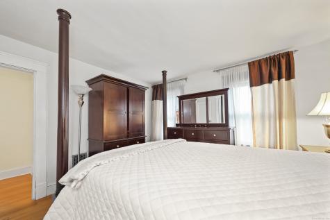 54 Woodlawn Avenue Naugatuck CT 06770