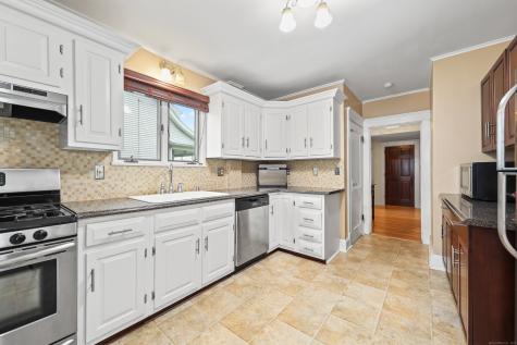 54 Woodlawn Avenue Naugatuck CT 06770