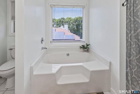 72 Craigie Avenue Waterbury CT 06705