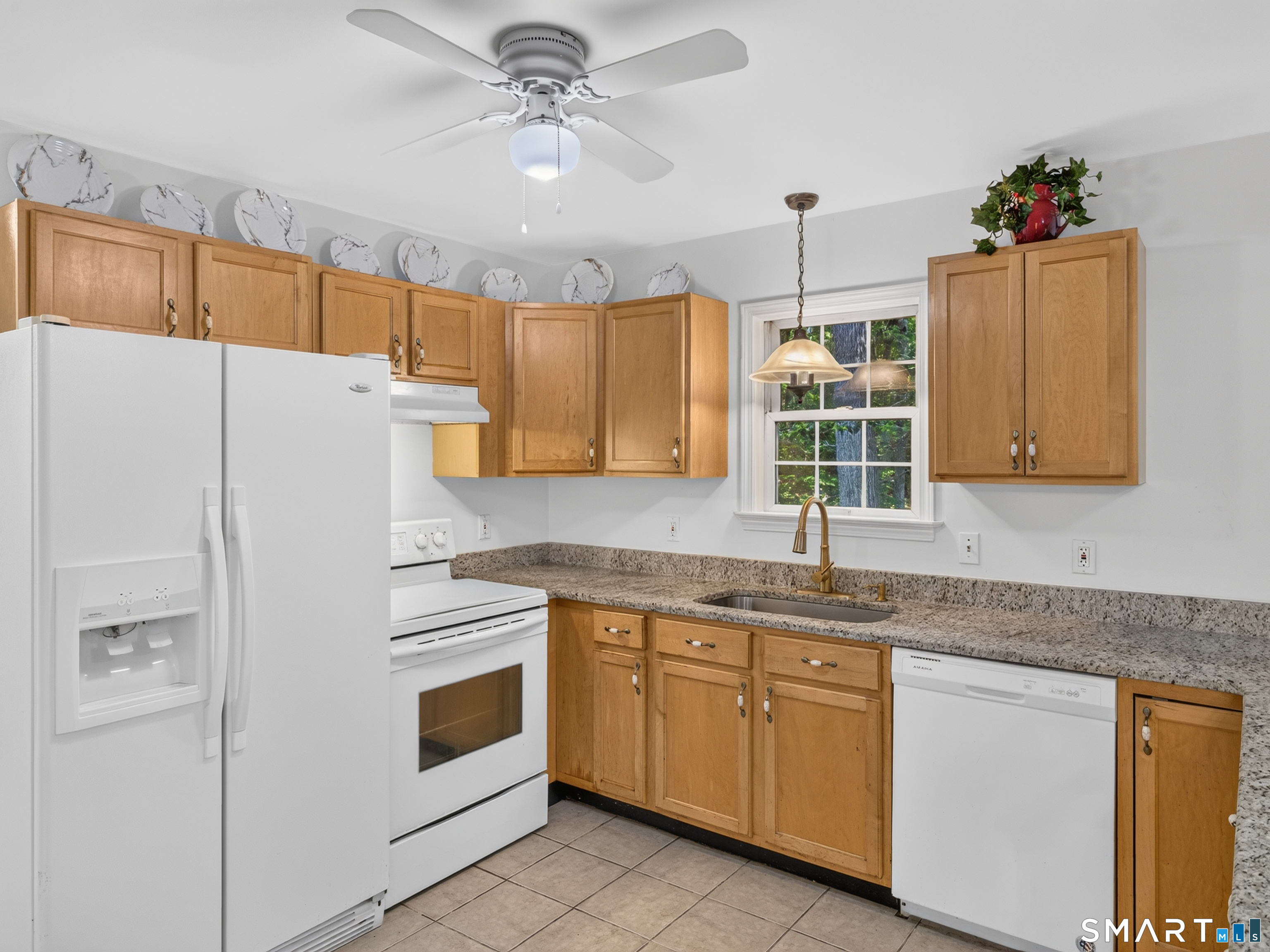 61 Grassy Hill Road East Lyme CT 06333