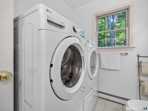 61 Grassy Hill Road East Lyme CT 06333