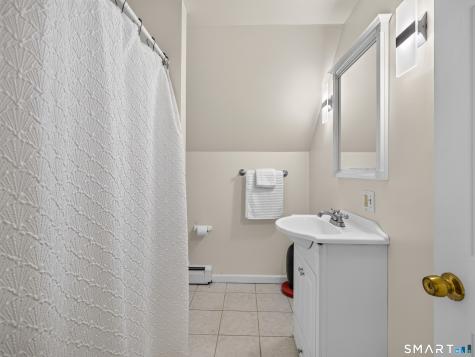61 Grassy Hill Road East Lyme CT 06333