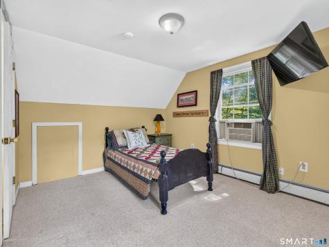 61 Grassy Hill Road East Lyme CT 06333