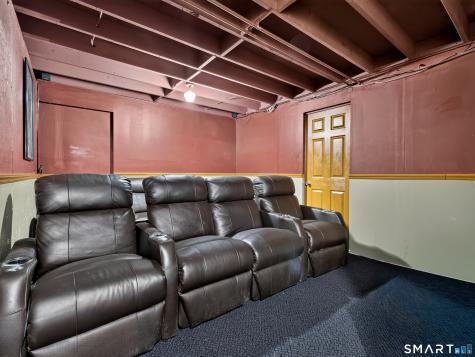 61 Grassy Hill Road East Lyme CT 06333