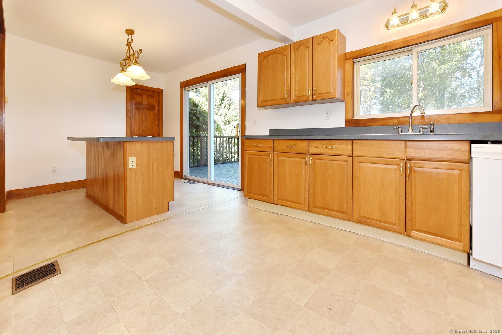 8 Aldens Crossing East Hampton CT 06424