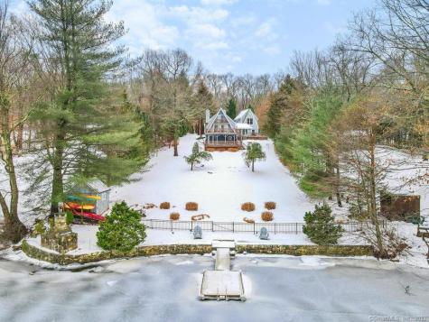 55 Taunton Lake Road Newtown CT 06470