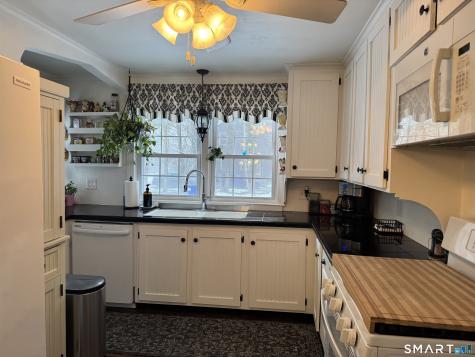 15 Brickyard Road Clinton CT 06413