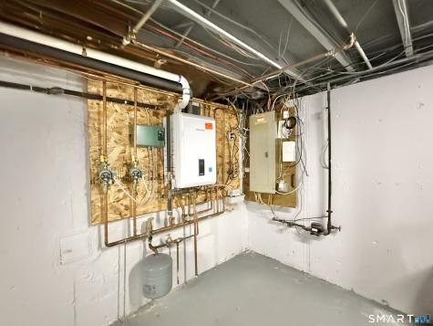 99 Quinsey Drive Bridgeport CT 06606