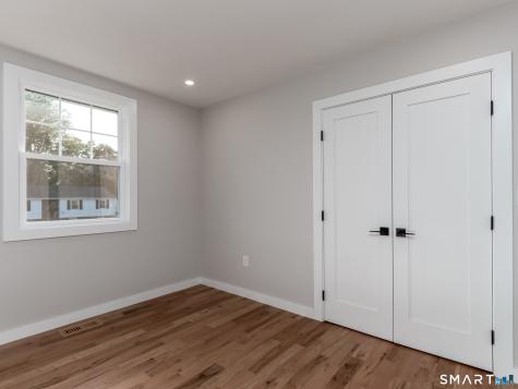 8 Anna Drive Wallingford CT 06492