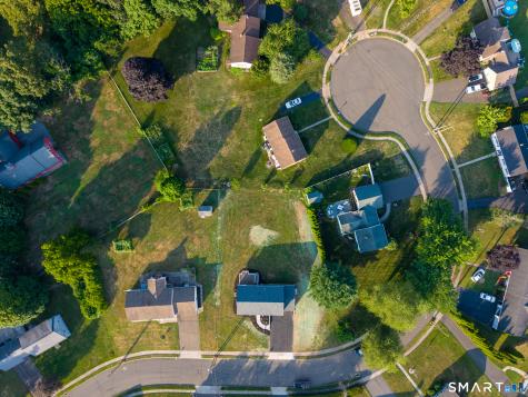 8 Anna Drive Wallingford CT 06492