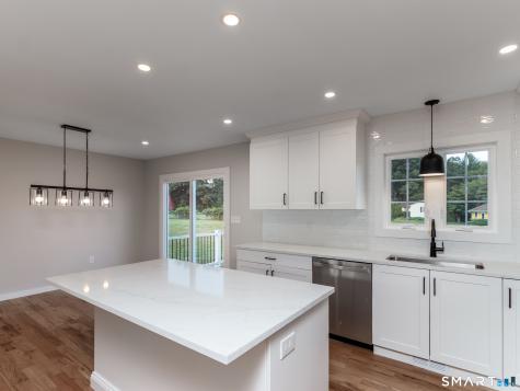 8 Anna Drive Wallingford CT 06492