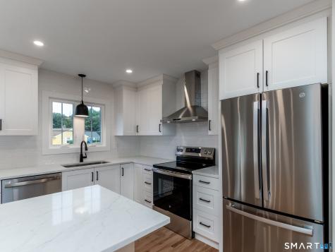 8 Anna Drive Wallingford CT 06492