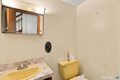 51 Huckleberry Lane Manchester CT 06040