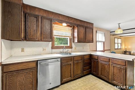 51 Huckleberry Lane Manchester CT 06040