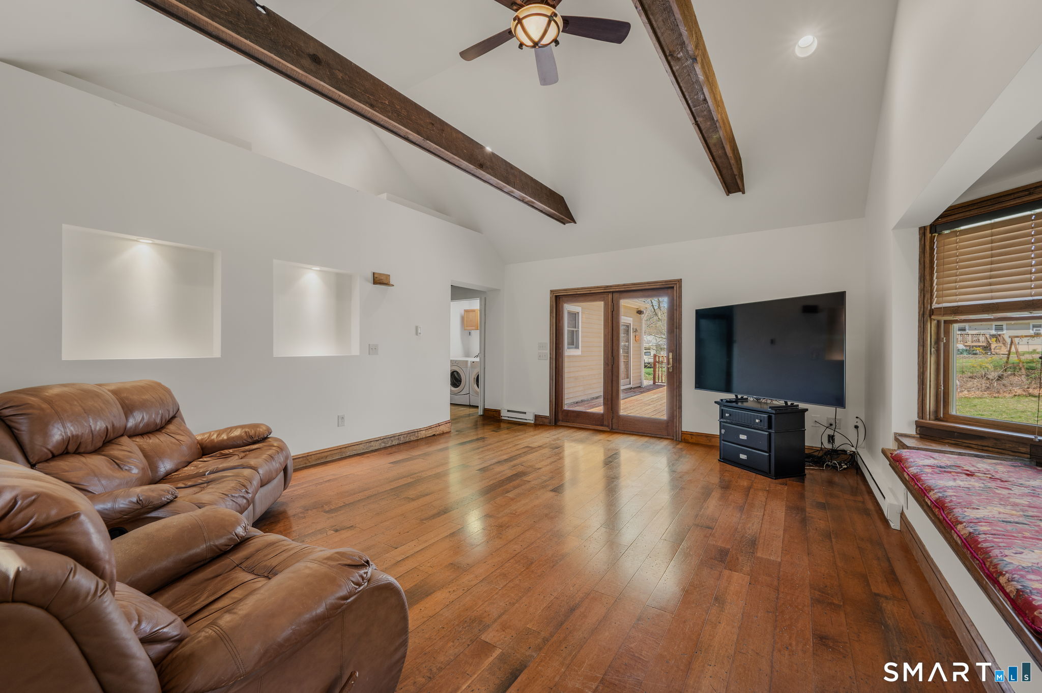 6 Cheryl Court East Lyme CT 06357