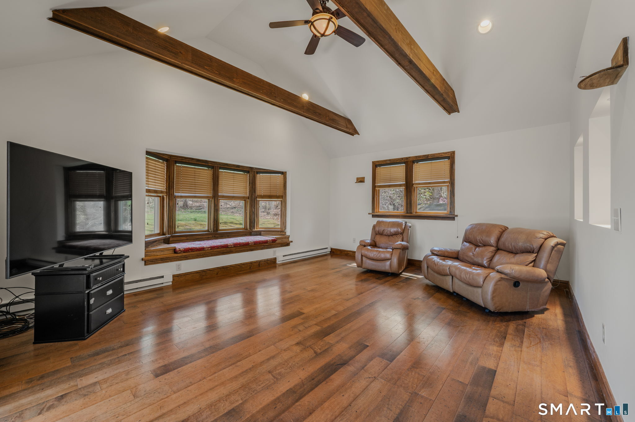6 Cheryl Court East Lyme CT 06357