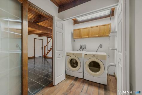 6 Cheryl Court East Lyme CT 06357