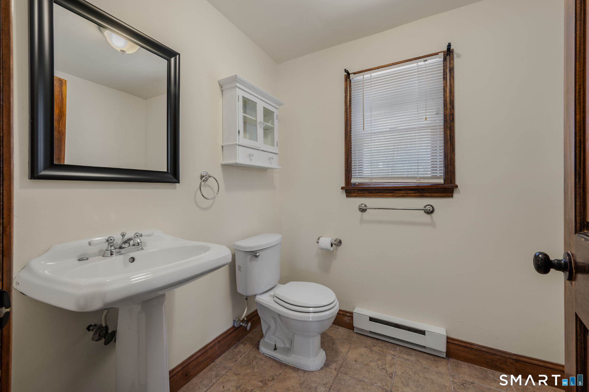 6 Cheryl Court East Lyme CT 06357